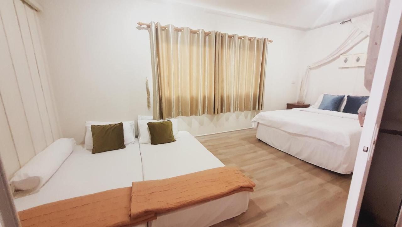 Nadee Resort Udon Thani Quarto foto